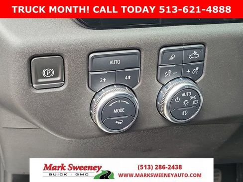 Used 2023 GMC Sierra 1500 SLT w/ SLT Premium Package AWD/4WD image 17
