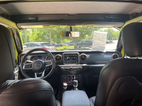 Used 2023 Jeep Gladiator Mojave w/ Cold Weather Group AWD/4WD image 33