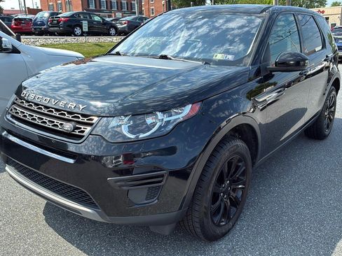 Used 2018 Land Rover Discovery Sport SE image 1