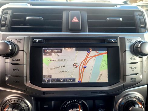 Used 2018 Toyota 4Runner SR5 image 18