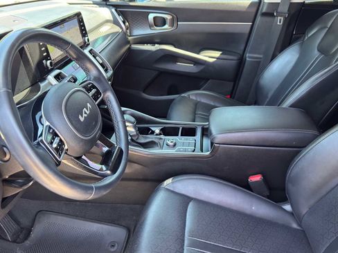 Certified 2022 Kia Sorento S FWD image 10