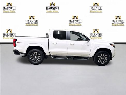 Used 2024 Chevrolet Colorado Z71 w/ Z71 Convenience Package 2 AWD/4WD image 5