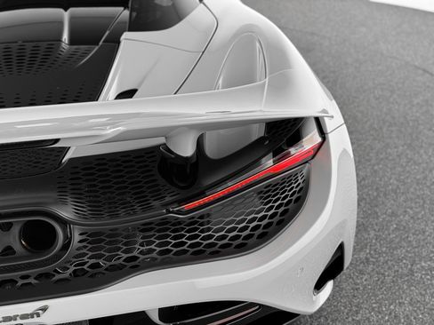Used 2026 McLaren 750S Spider RWD image 46