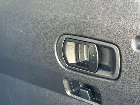 Used 2025 MAZDA CX-50 AWD 2.5 S w/ Cargo Package image 13