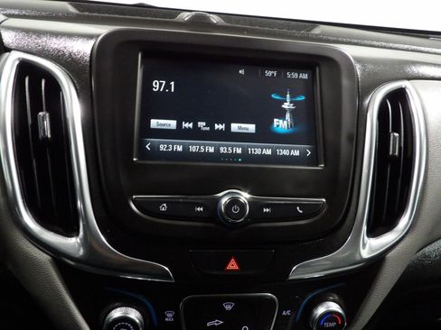 Used 2018 Chevrolet Equinox LS FWD image 12