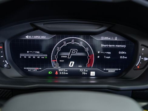 Used 2023 Lamborghini Urus Performante AWD/4WD image 26