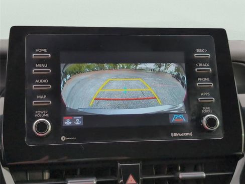 Used 2021 Toyota Camry SE image 15