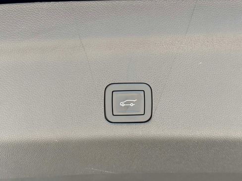 Used 2026 Cadillac Escalade Platinum Sport AWD/4WD image 25
