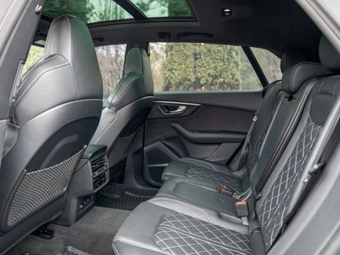 Used 2023 Audi SQ8 Prestige AWD/4WD image 48