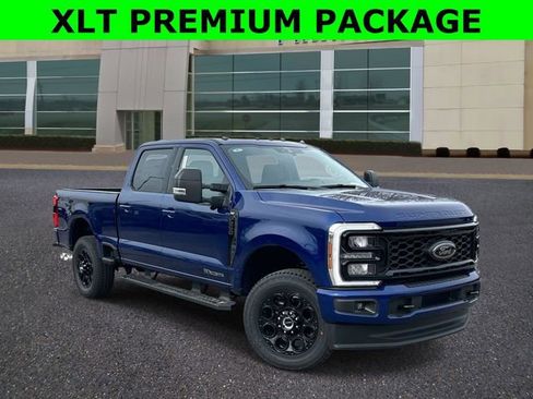 New 2026 Ford F250 XLT w/ XLT Premium Package AWD/4WD image 1