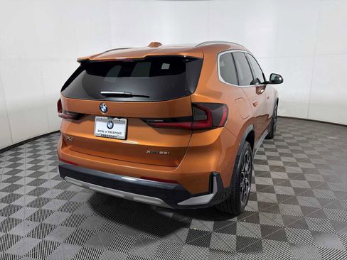 Used 2025 BMW X1 xDrive28i w/ Premium Package AWD/4WD image 3