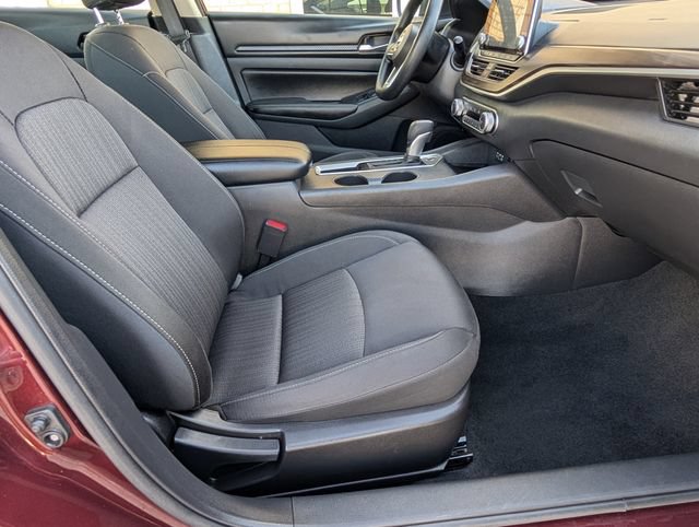 Used 2025 Nissan Altima 2.5 SV FWD image 20