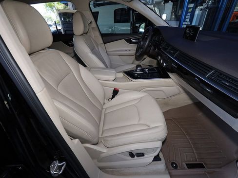 Used 2019 Audi Q7 3.0T Premium Plus AWD/4WD image 14