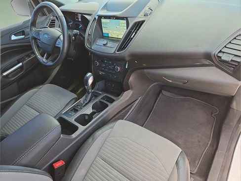 Used 2019 Ford Escape SE image 7