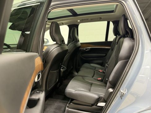 Used 2023 Volvo XC90 B6 Plus image 22