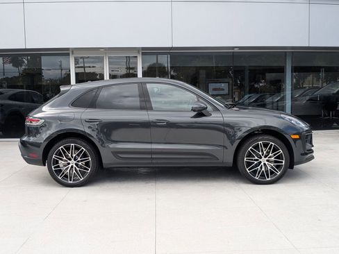 New 2026 Porsche Macan image 8