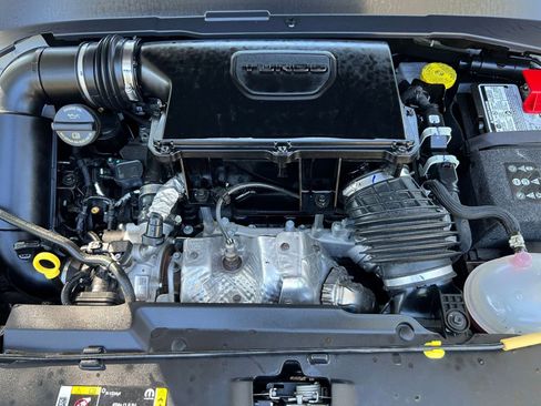 Used 2025 Jeep Compass Limited image 25