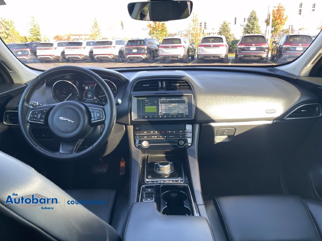 Used 2020 Jaguar F-PACE Premium AWD/4WD image 24