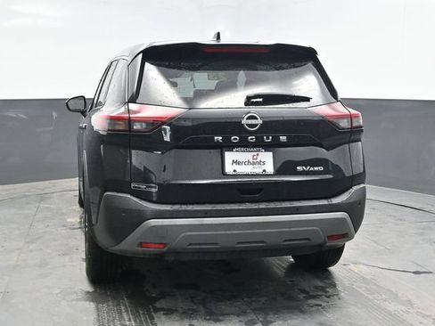 Used 2023 Nissan Rogue SV AWD/4WD image 5
