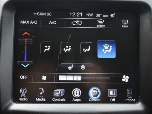 Used 2018 Jeep Cherokee Trailhawk w/ Cold Weather Group AWD/4WD image 26