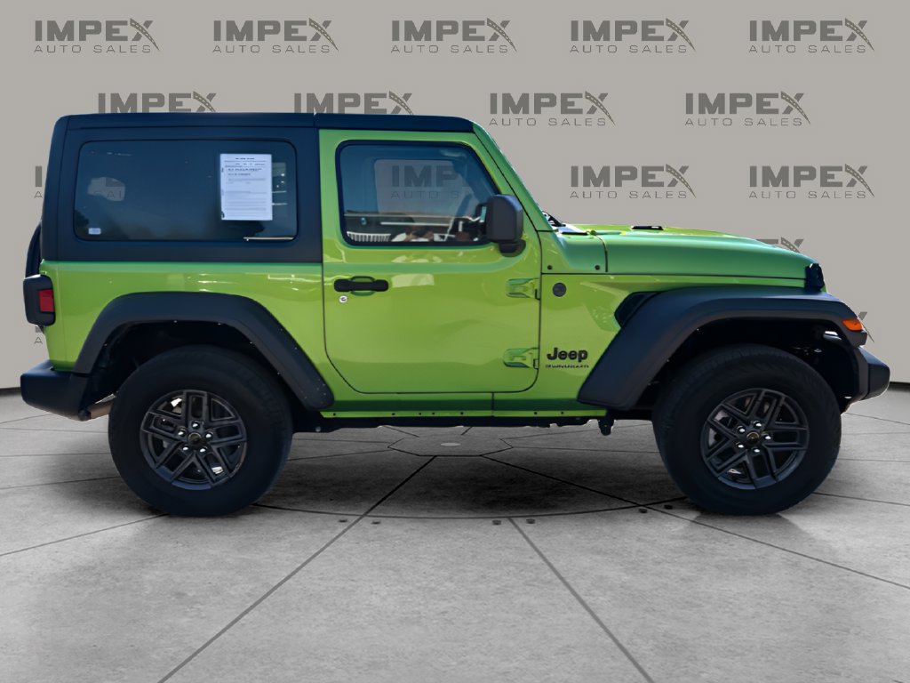 Used 2025 Jeep Wrangler Sport AWD/4WD image 6