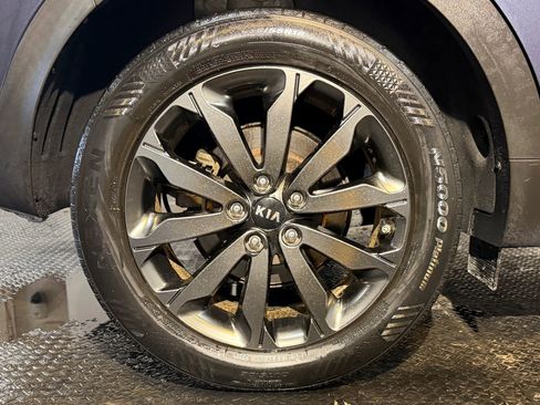 Used 2018 Kia Sportage EX w/ EX Sport Appearance Package image 11