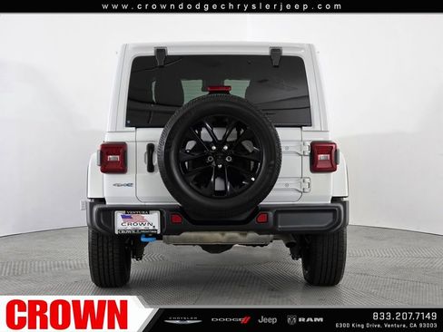 Used 2024 Jeep Wrangler Unlimited Sahara image 6