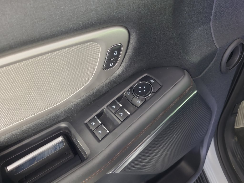 Used 2025 Ford Expedition Max Active AWD/4WD image 17