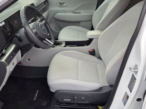 Used 2024 Hyundai Kona SEL AWD/4WD image 11