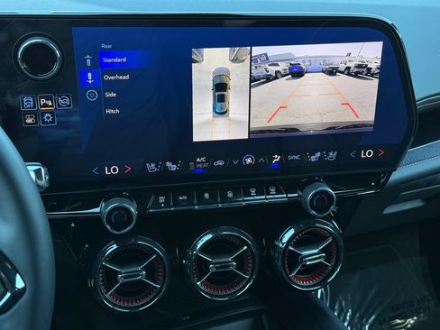 Used 2025 Chevrolet Blazer EV RS AWD/4WD image 30