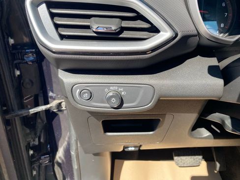 Used 2021 Chevrolet TrailBlazer LS image 12