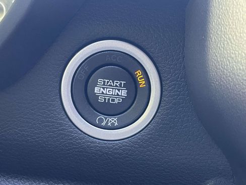 Used 2024 RAM 2500 Big Horn AWD/4WD image 19