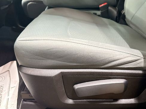 Used 2019 RAM 1500 Classic SLT image 18