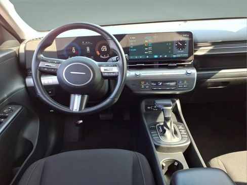 Used 2024 Hyundai Kona SEL FWD image 16