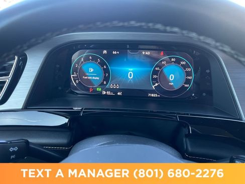 Used 2024 Volkswagen Atlas Cross Sport SE AWD/4WD image 19