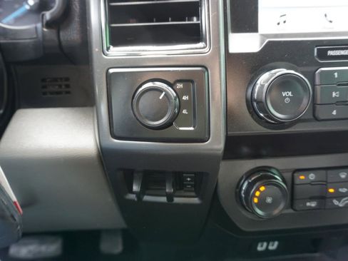 Used 2019 Ford F250 XLT w/ XLT Value Package AWD/4WD image 18
