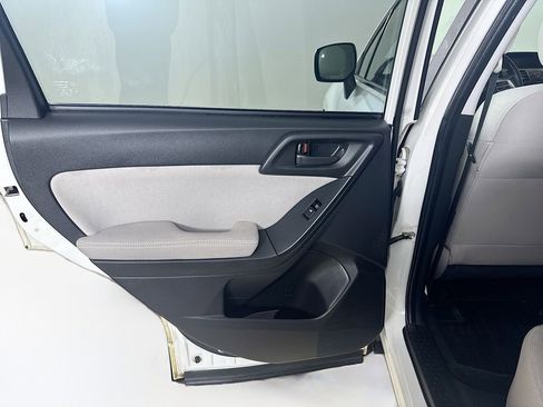 Used 2014 Subaru Forester 2.5i Premium w/ Popular Package #2 image 22