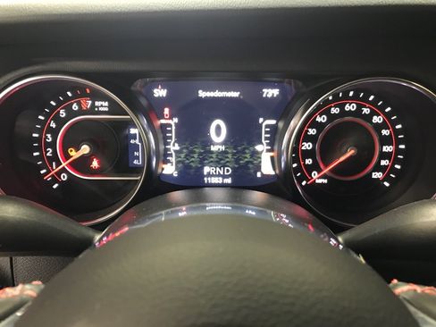 Used 2020 Jeep Gladiator Rubicon image 3