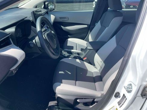Used 2023 Toyota Corolla LE w/ LE Convenience Package FWD image 5