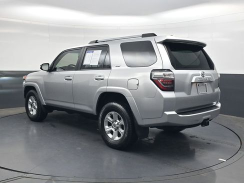 Used 2022 Toyota 4Runner SR5 Premium w/ Moonroof Package RWD image 6