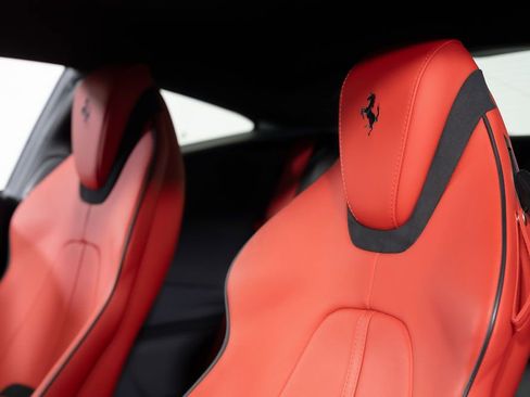 Used 2021 Ferrari Roma Base image 37