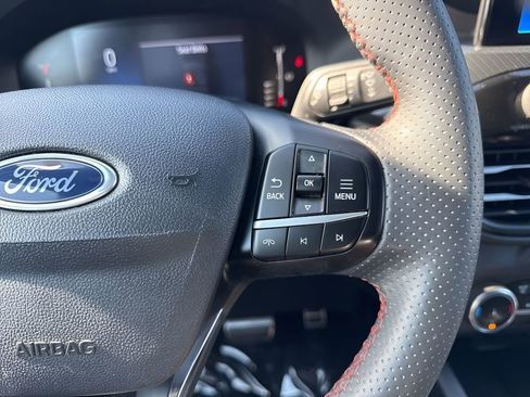 Used 2023 Ford Escape ST-Line image 15