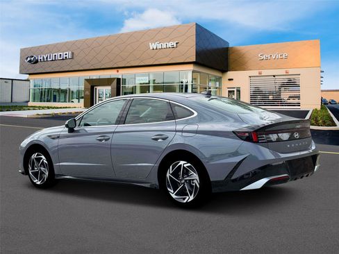 New 2026 Hyundai Sonata SEL FWD image 4