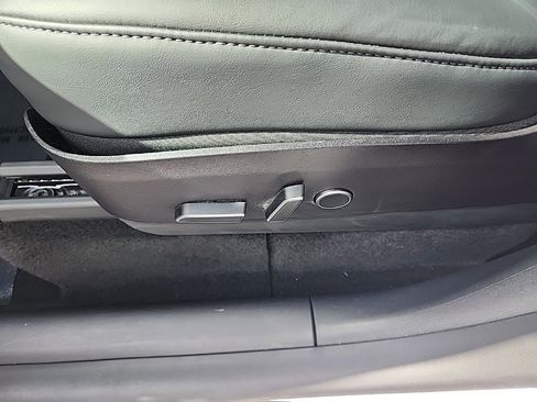 Used 2021 Tesla Model Y Performance image 28