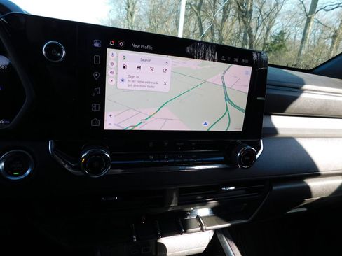 Used 2024 Chevrolet Colorado Trail Boss w/ Advanced Trailering Package image 9