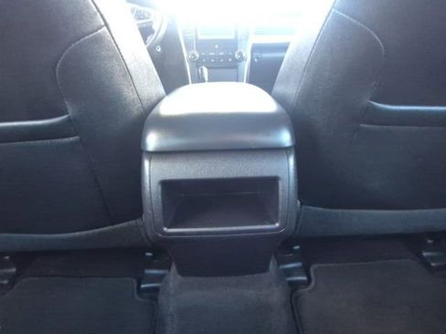 Used 2017 Toyota Camry SE image 23