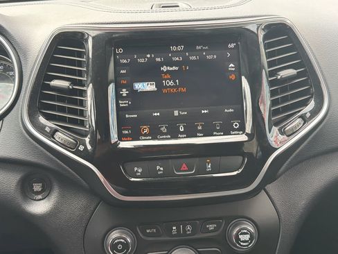 Used 2020 Jeep Cherokee Limited w/ Technology Group AWD/4WD image 28