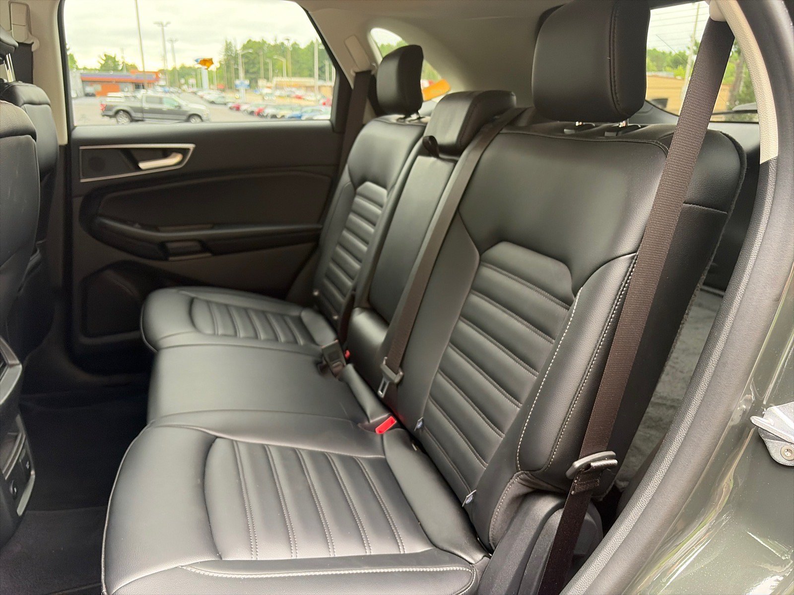 Used 2024 Ford Edge SEL w/ Convenience Package AWD/4WD image 11