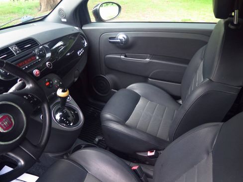 Used 2012 FIAT 500 Sport w/ Safety & Convenience Pkg FWD image 8