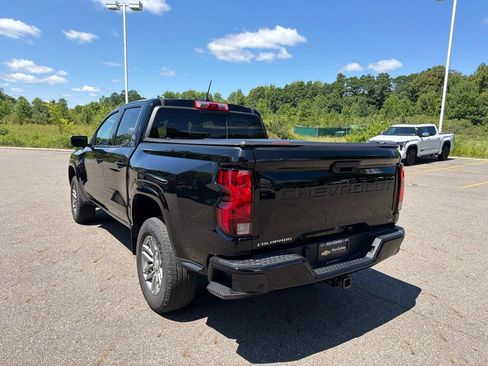 Used 2023 Chevrolet Colorado LT w/ LT Convenience Package II RWD image 7